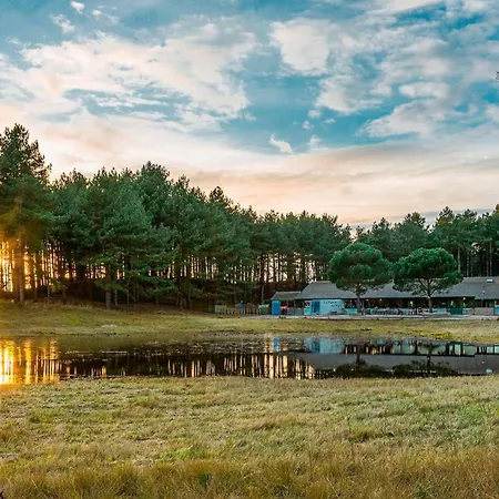 Jolie Maison Proche 度假居 *