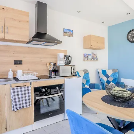 Jolie Maison Proche 勒克罗图瓦