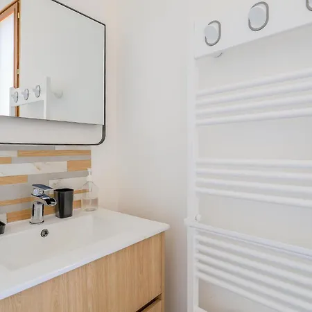 Jolie Maison Proche * 勒克罗图瓦